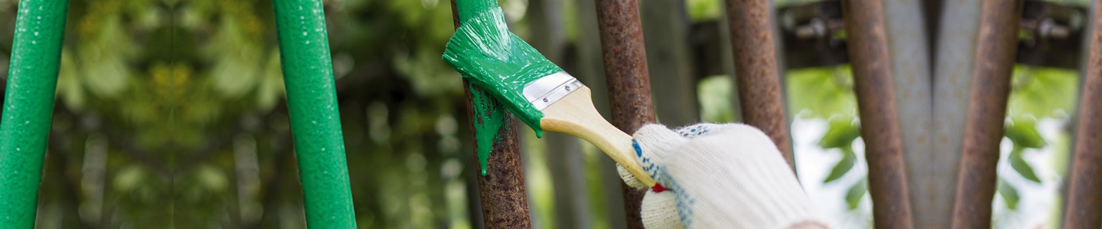 <strong>Fonksiyonel Boyalarımız</strong><br> ile sorunları kolaylaştırıyor,<br> hayatınızı renklendiriyoruz